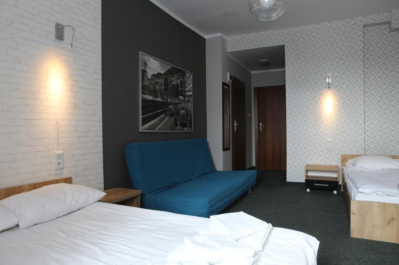 Hotel Sunny Poznan Bagian luar foto